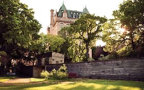 Hotel Fort Garry Winnipeg